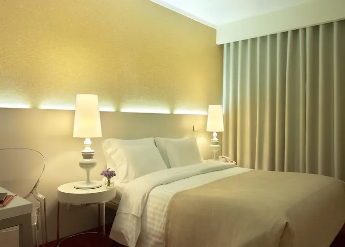 Hotel Lagoa Dos Pastorinhos 2*