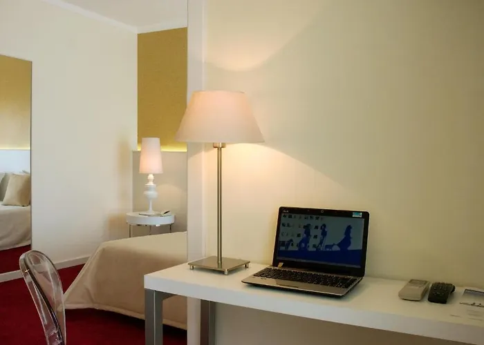 Hotel Lagoa Dos Pastorinhos 2*